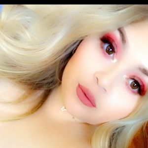 Meet your Posher, Alejandra